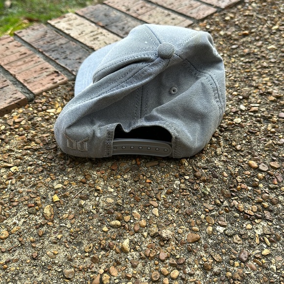 H&M Men’s hat - Picture 3 of 3